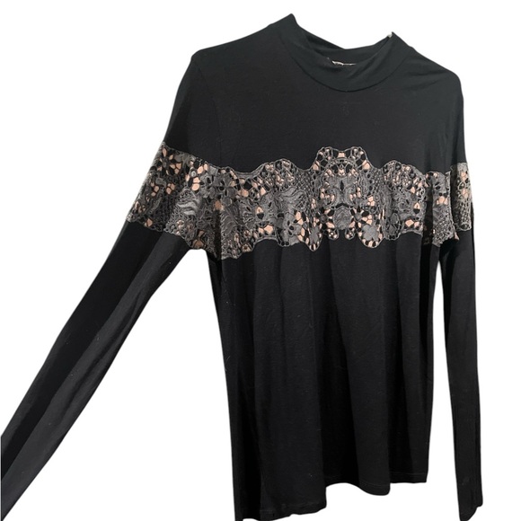 Zara Long-Sleeve Top - Size Medium - Picture 2 of 5